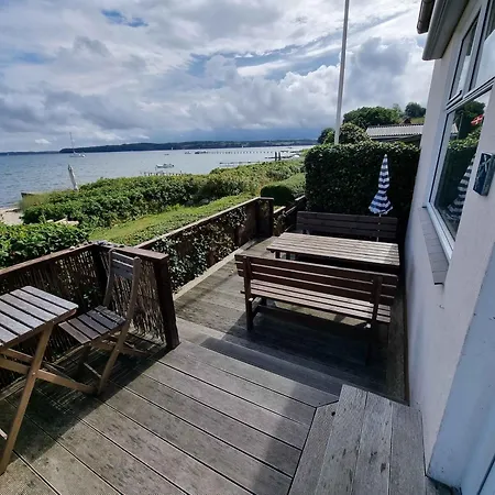 Exclusive Location At The Waters Edge *