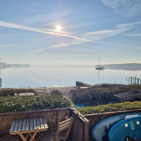 Exclusive Location At The Waters Edge *